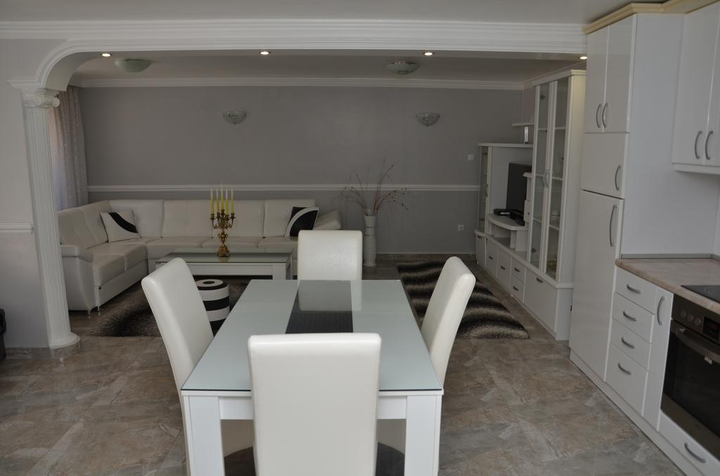Apartments Royal Menex Požarevac Rom bilde